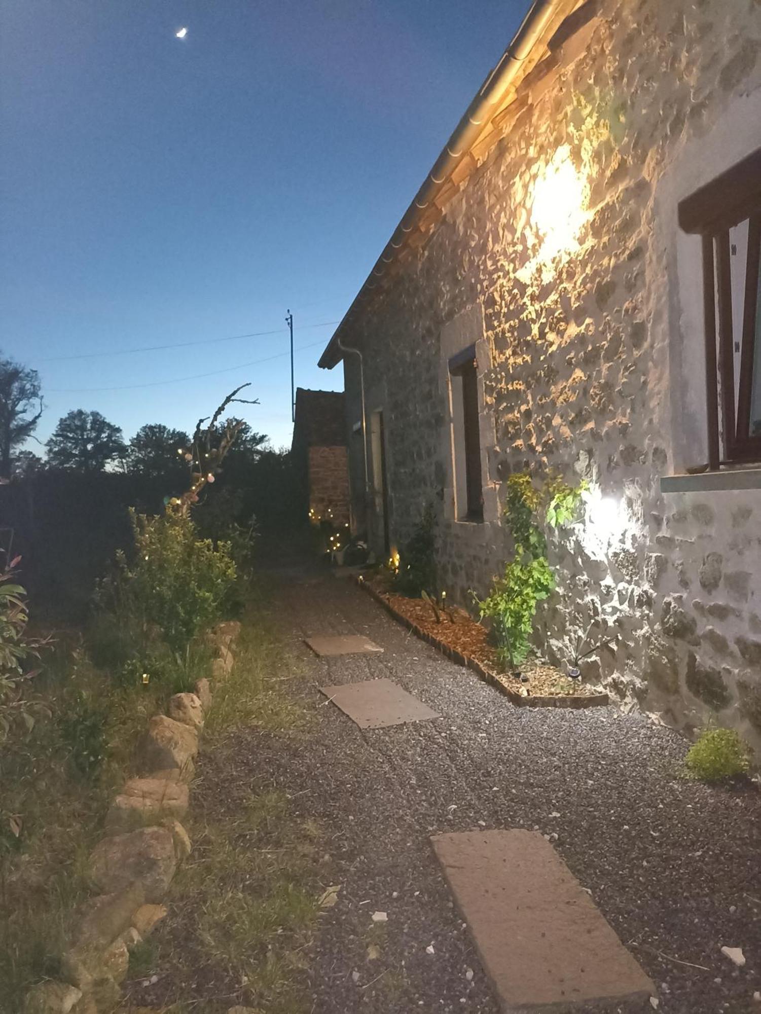 La Bruyere - B & B - Treban  Экстерьер фото